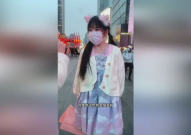 存钱海报小姐姐,小姐姐教你轻松理财，打造美好未来”